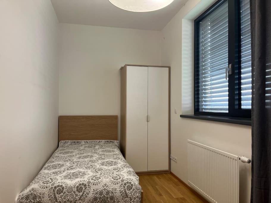 Apartman Holesovice,Balkon,Garaz Praga Esterno foto